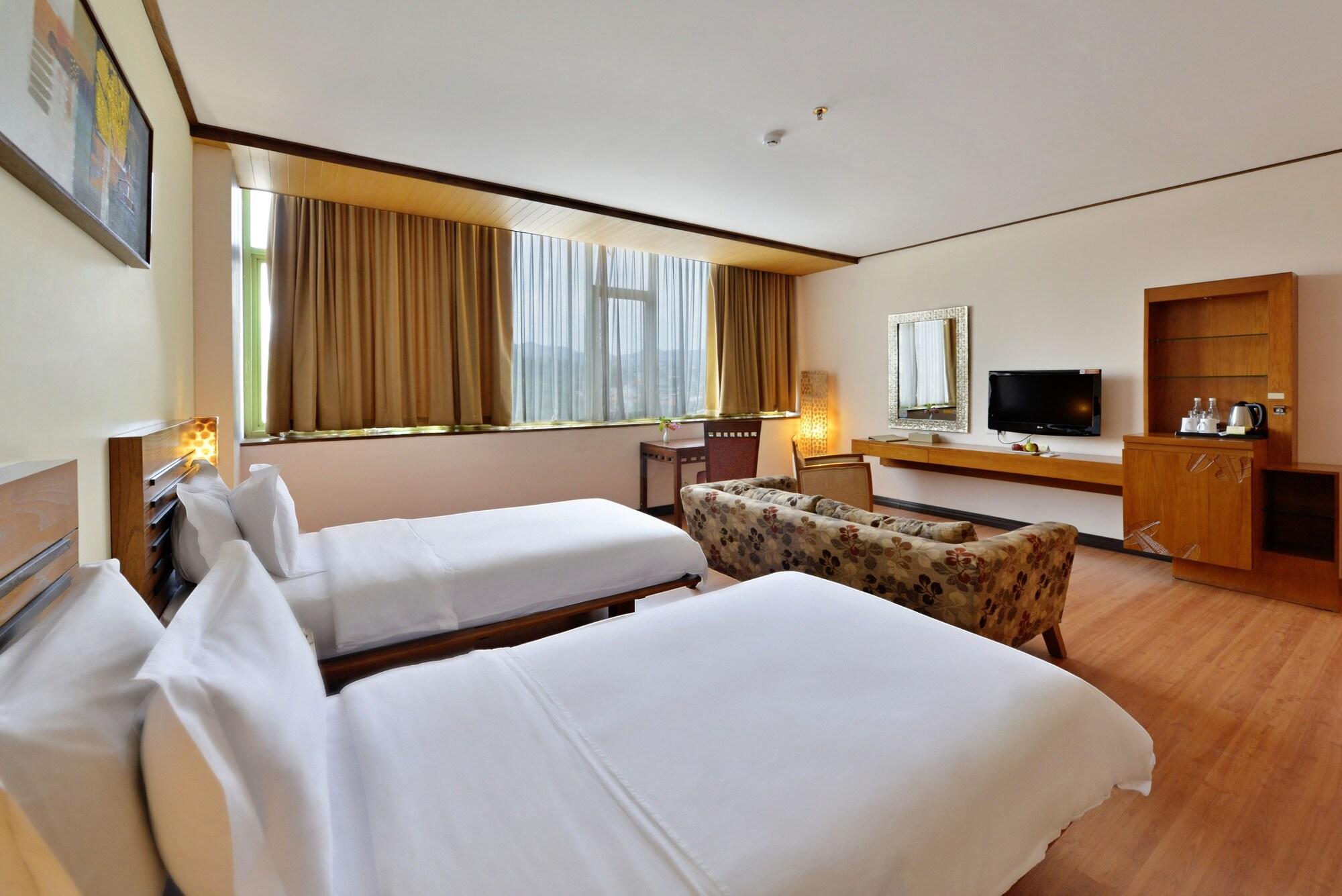Banana Inn By Kagum Hotels Bandung Exterior foto