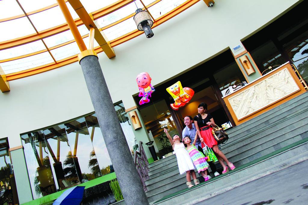 Banana Inn By Kagum Hotels Bandung Exterior foto