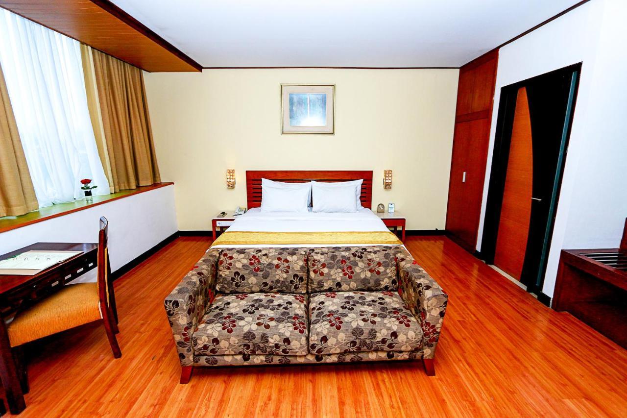 Banana Inn By Kagum Hotels Bandung Exterior foto